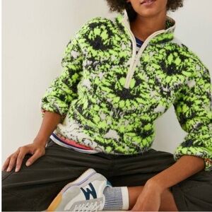 Anthropologie Cristina Fuzzy Fleece Pullover Sweater Size Medium Abstract Winter